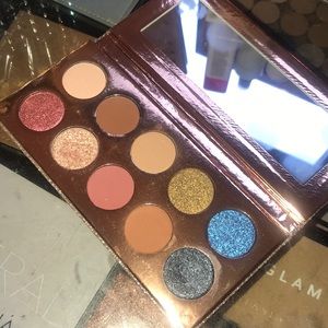 KATY X DESI FRIENDCATION PALETTE